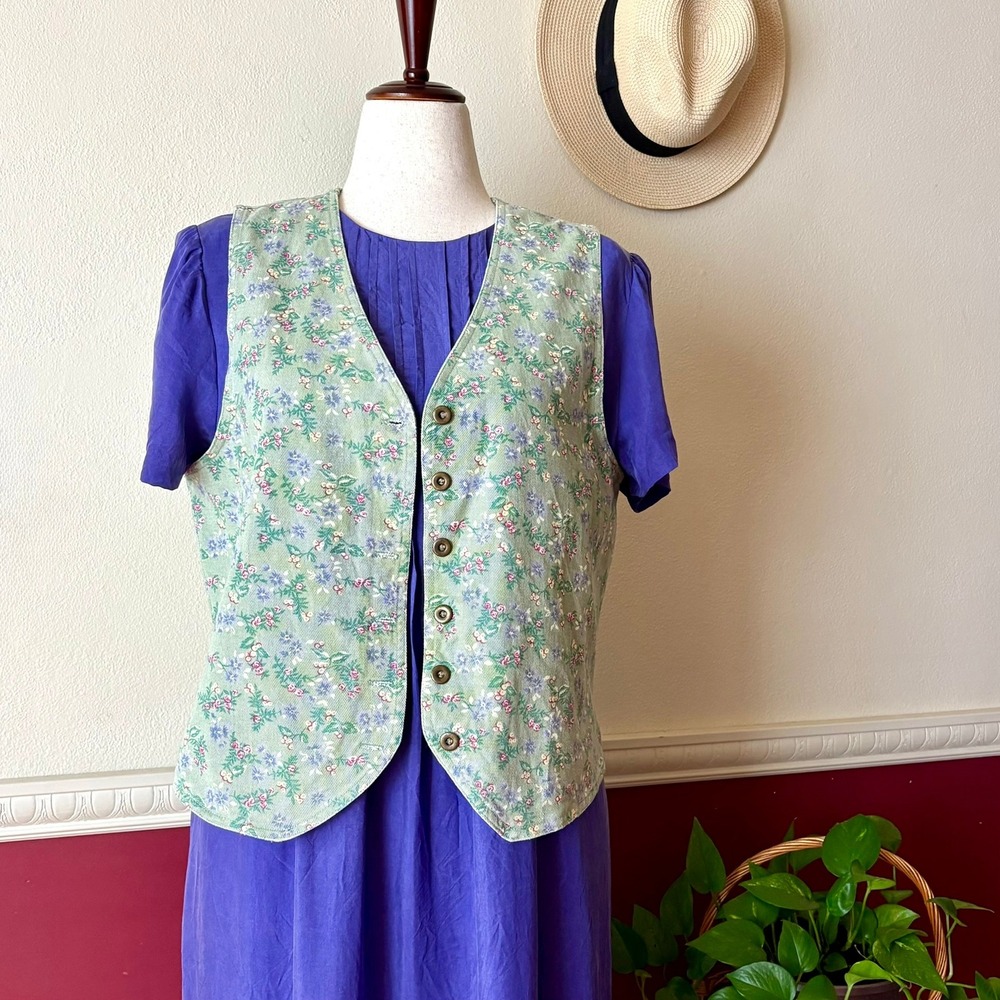 Vintage Cherokee Floral Denim Vest Sage Green Cottagecore Button Front 90s L